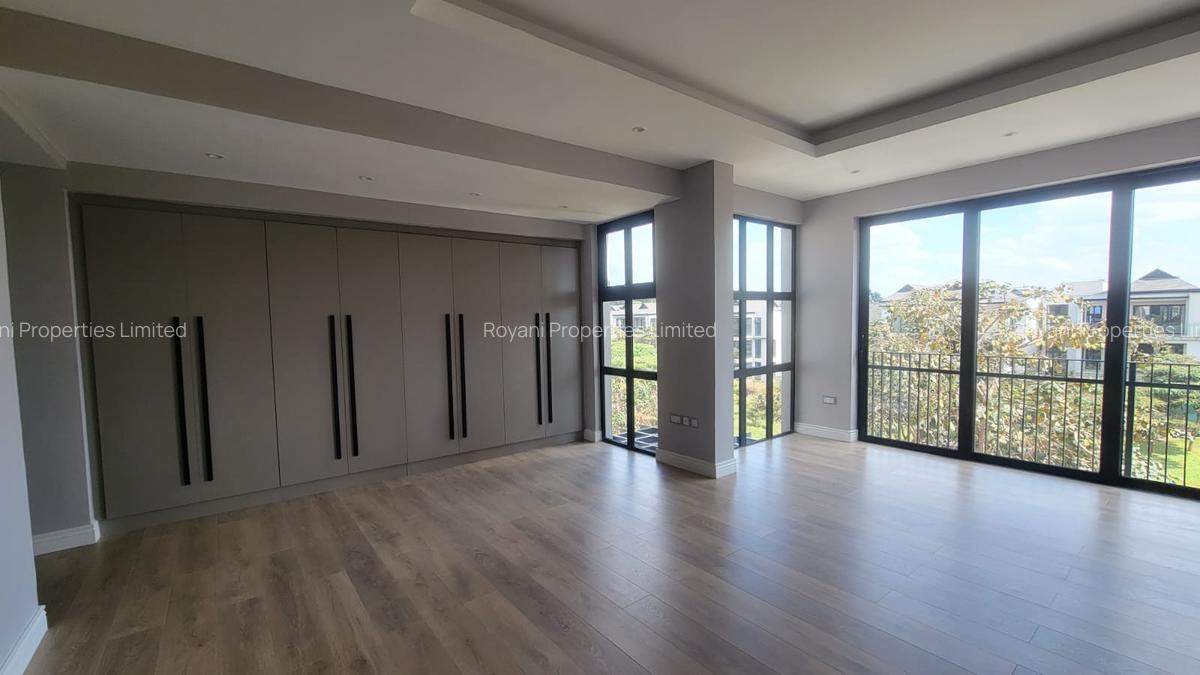 4 Bed Townhouse with En Suite in Kiambu Road - 11