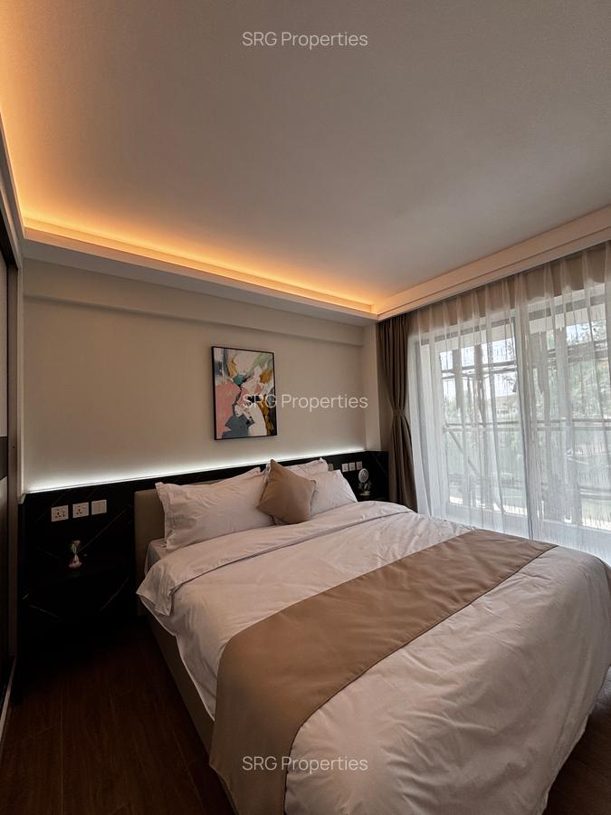 1 Bed Apartment with En Suite in Lavington - 2