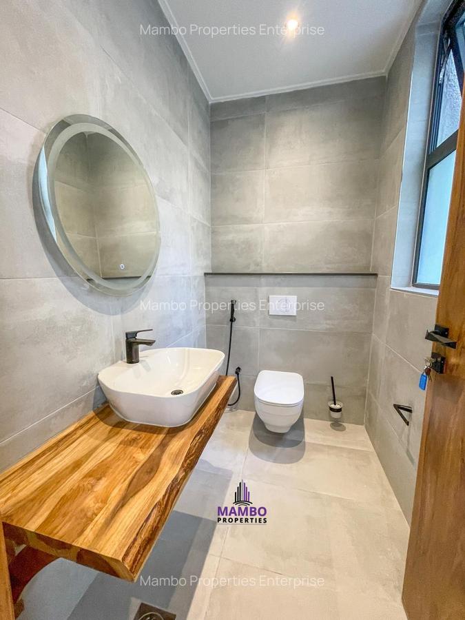 4 Bed Apartment with En Suite at Peponi Rd - 9