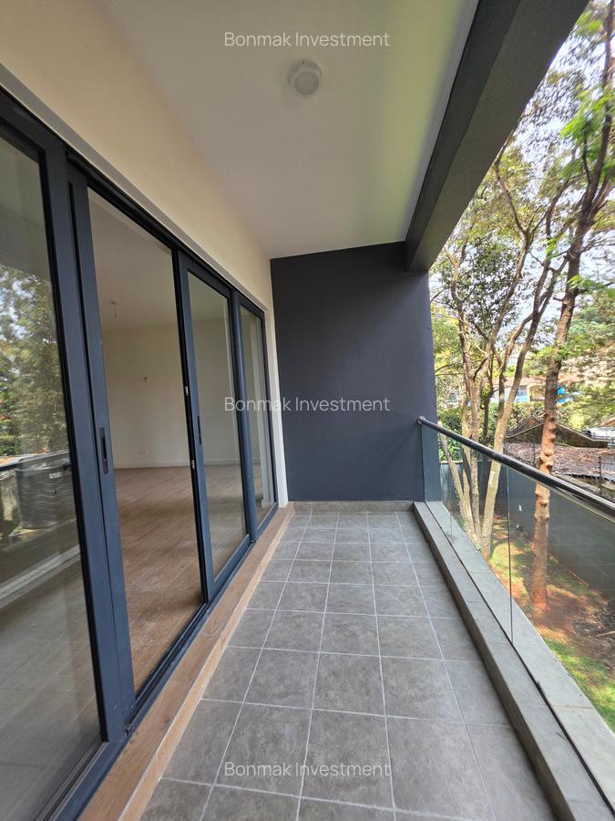 2 Bed Apartment with En Suite at Lavington Green - 20
