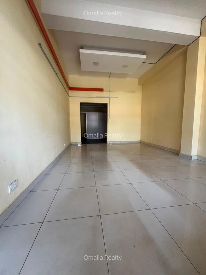 450 ft² Shop with Service Charge Included in Gigiri - 3