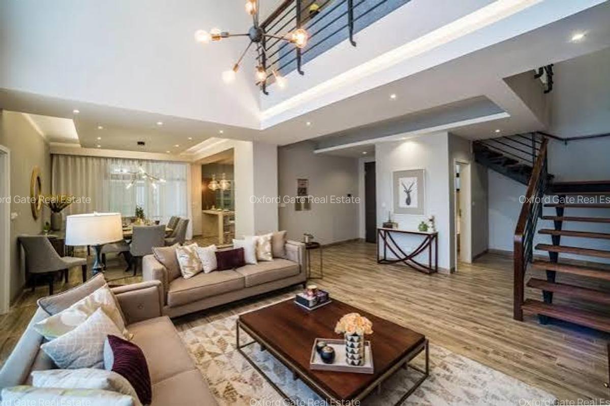 4 Bed Apartment with En Suite at Riverside Gardens - 1