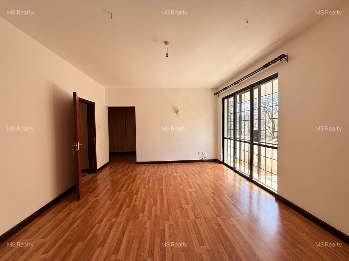 Serviced 3 Bed Apartment with En Suite in Westlands Area - 9