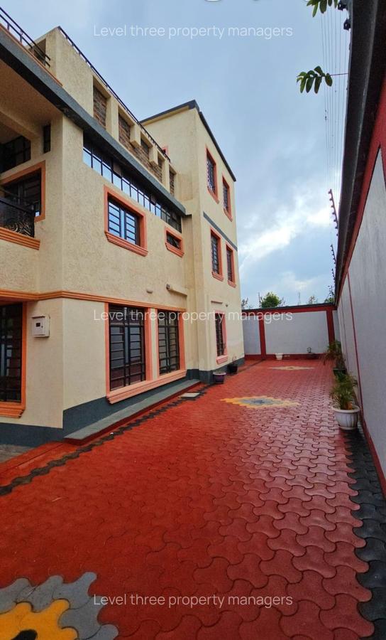 6 Bed Townhouse with En Suite at Mugutha - 4