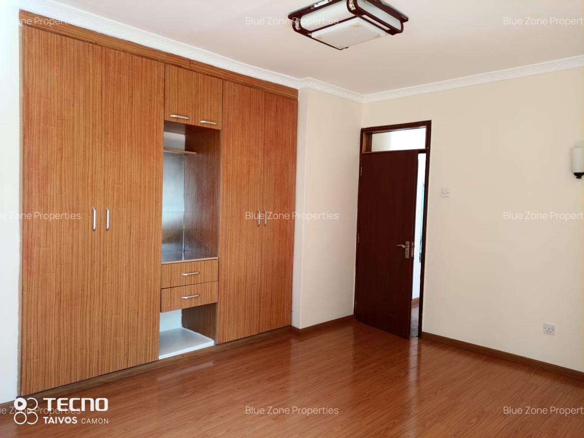 4 Bed Townhouse with En Suite at Off Mimosa Rd - 4