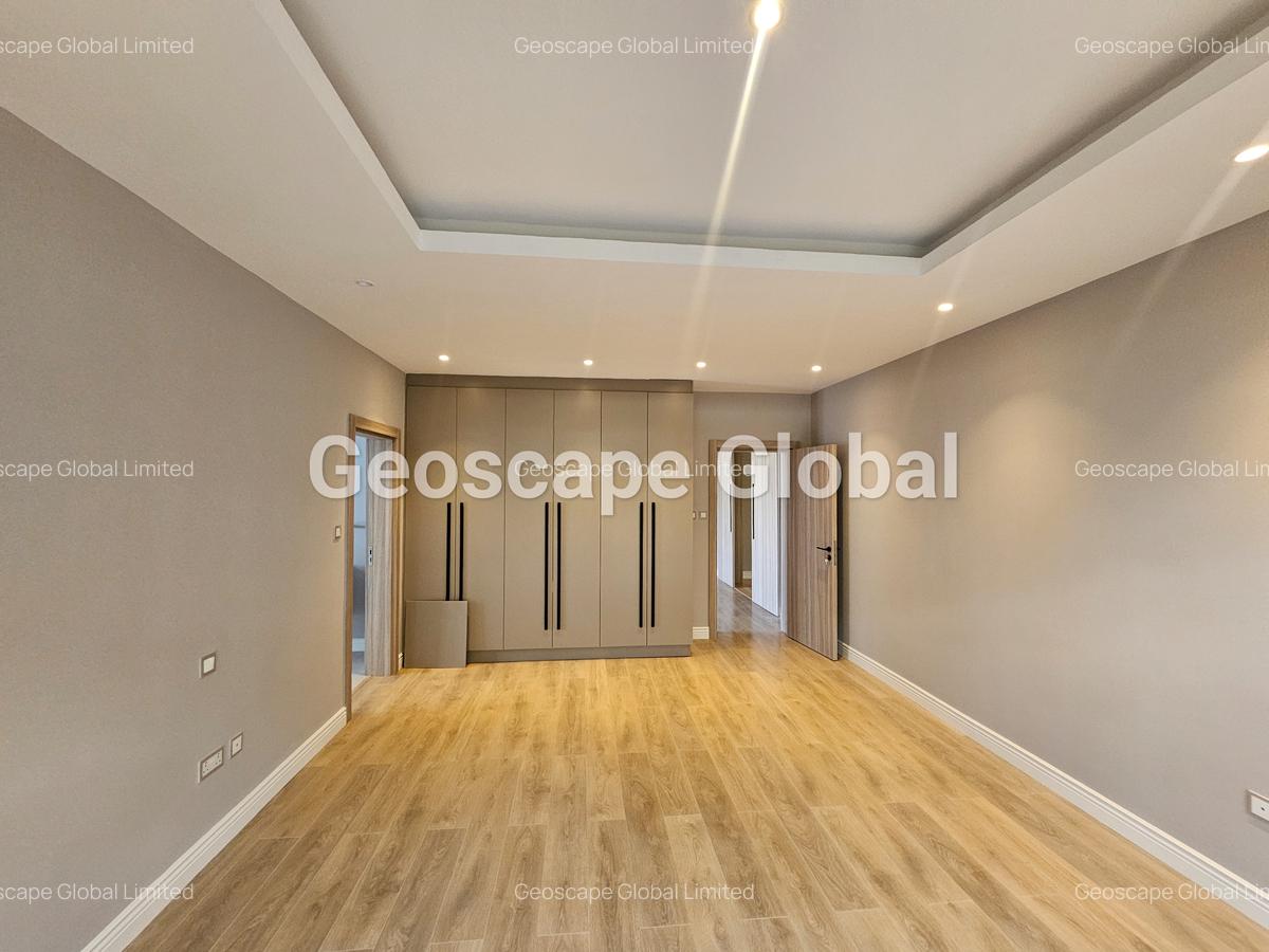 2 Bed Apartment with En Suite in Runda - 10