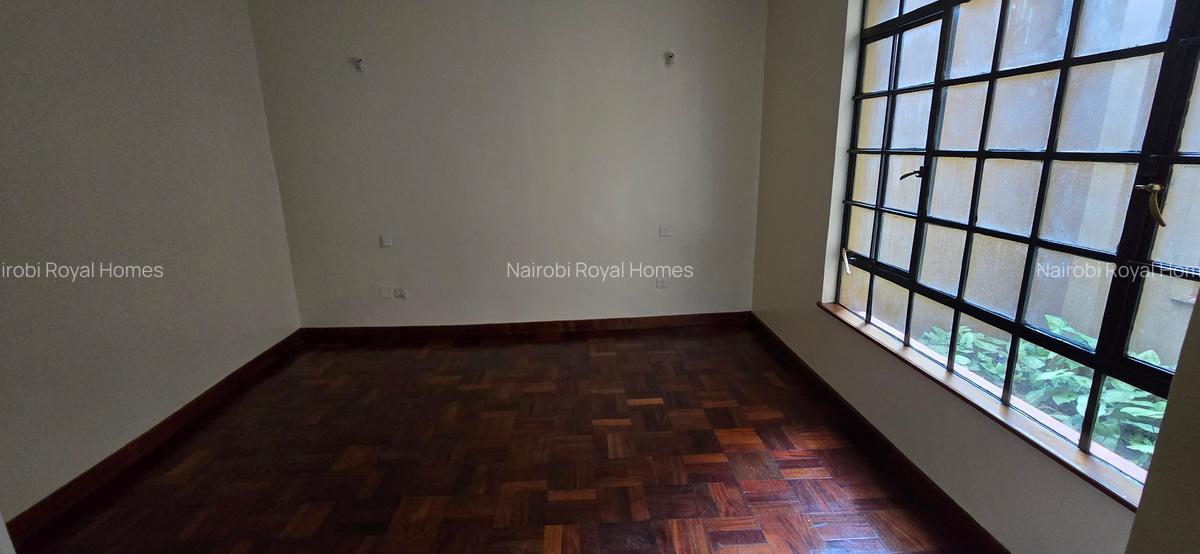 2 Bed Apartment with En Suite at Riverside Drive - 9