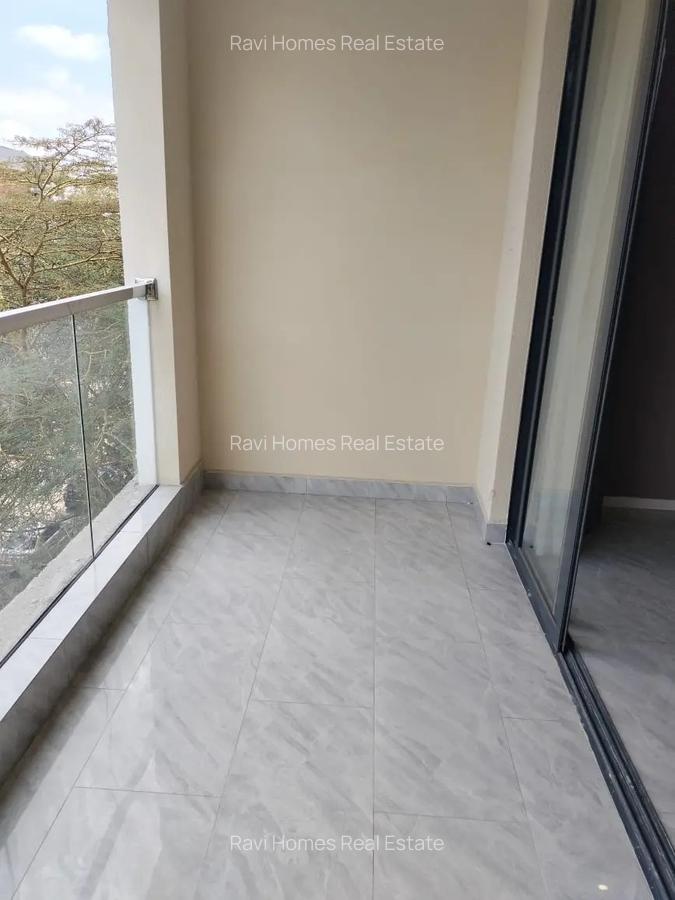 Studio Apartment with Swimming Pool at Wanyee Rd - 5