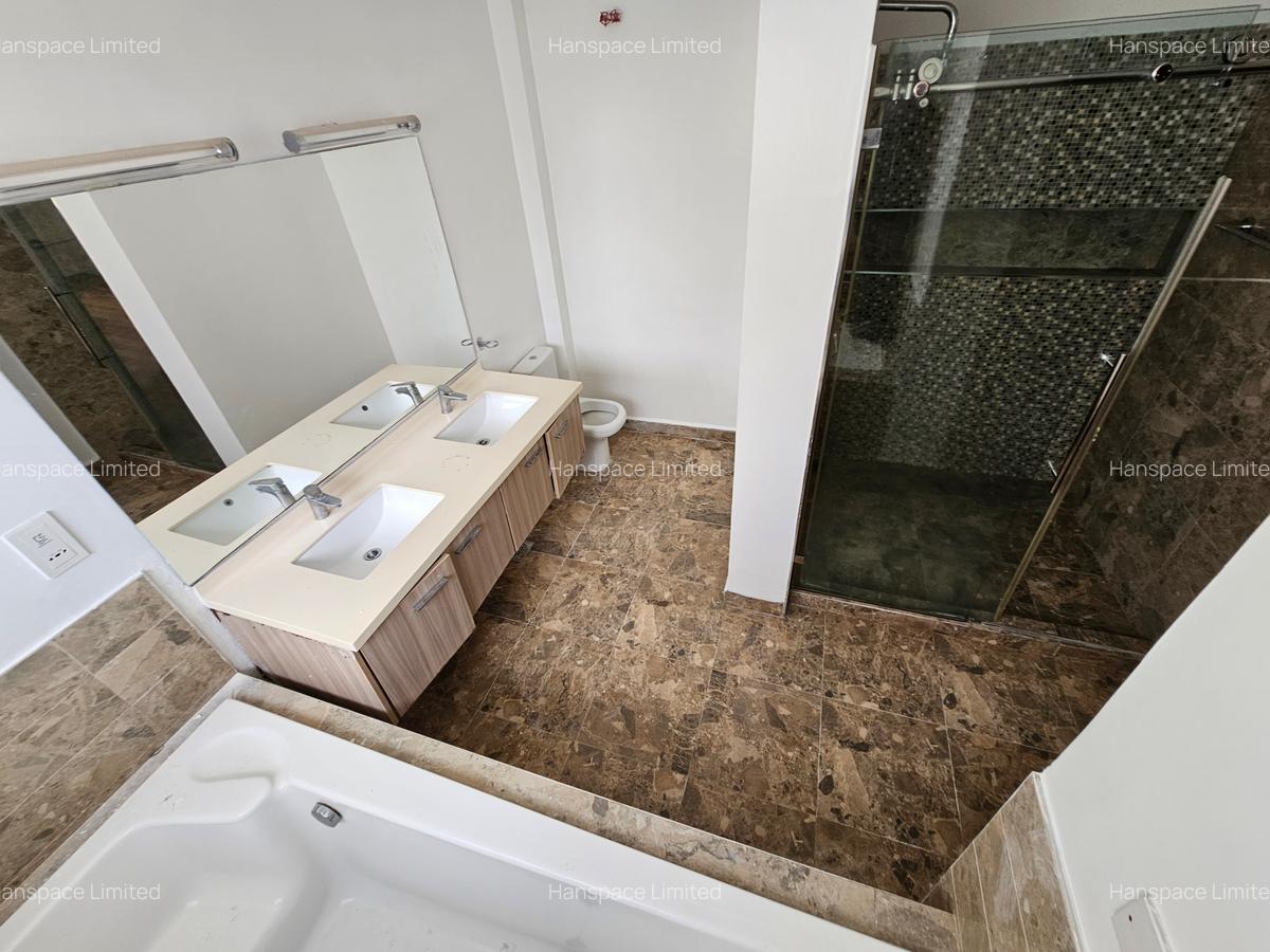 5 Bed Villa with En Suite in Lavington - 18