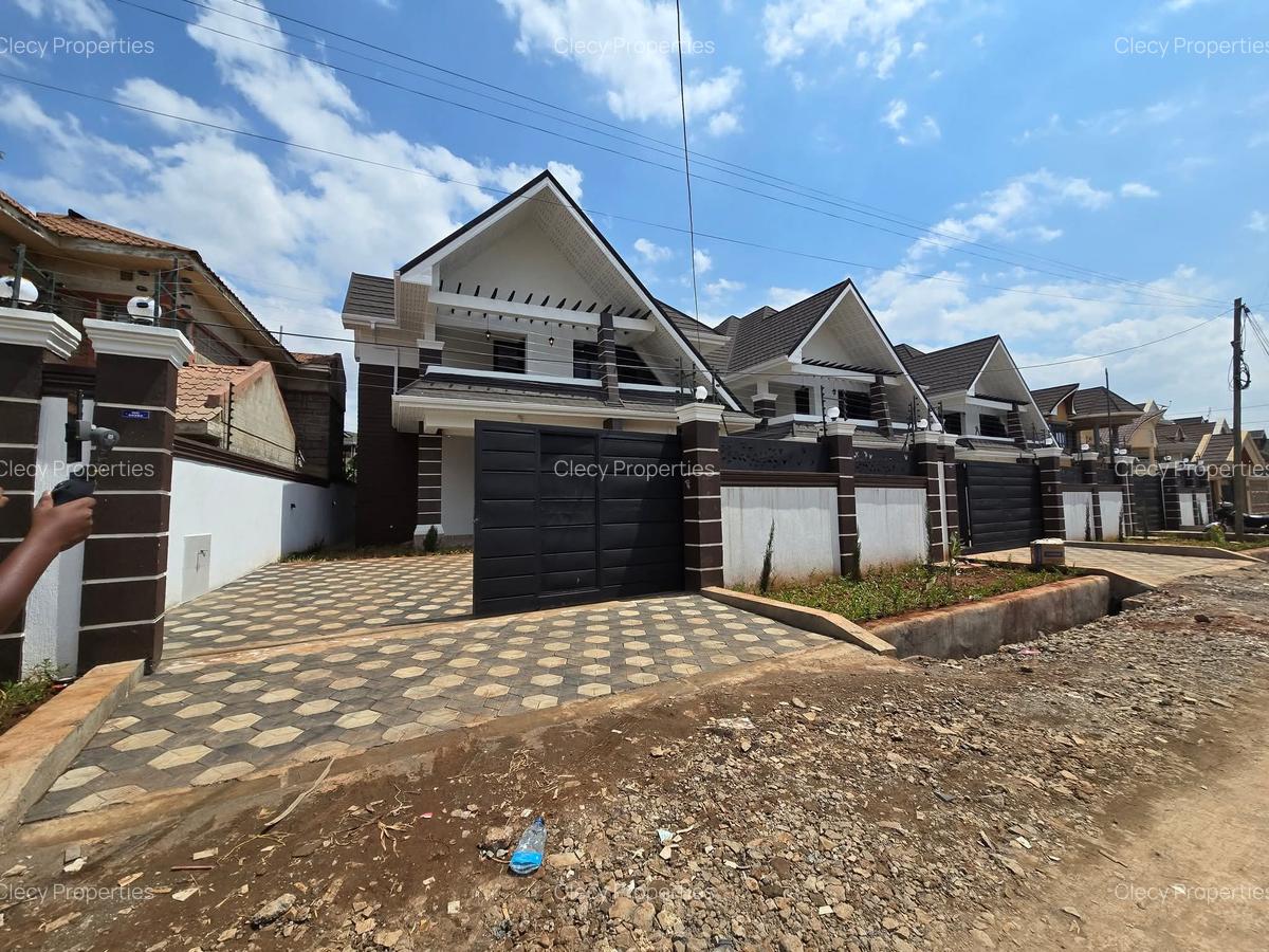 5 Bed House with En Suite at Membley - 2