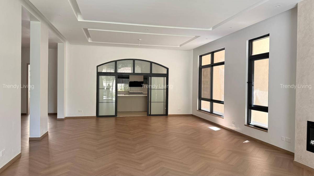 6 Bed Townhouse with En Suite in Lavington - 10