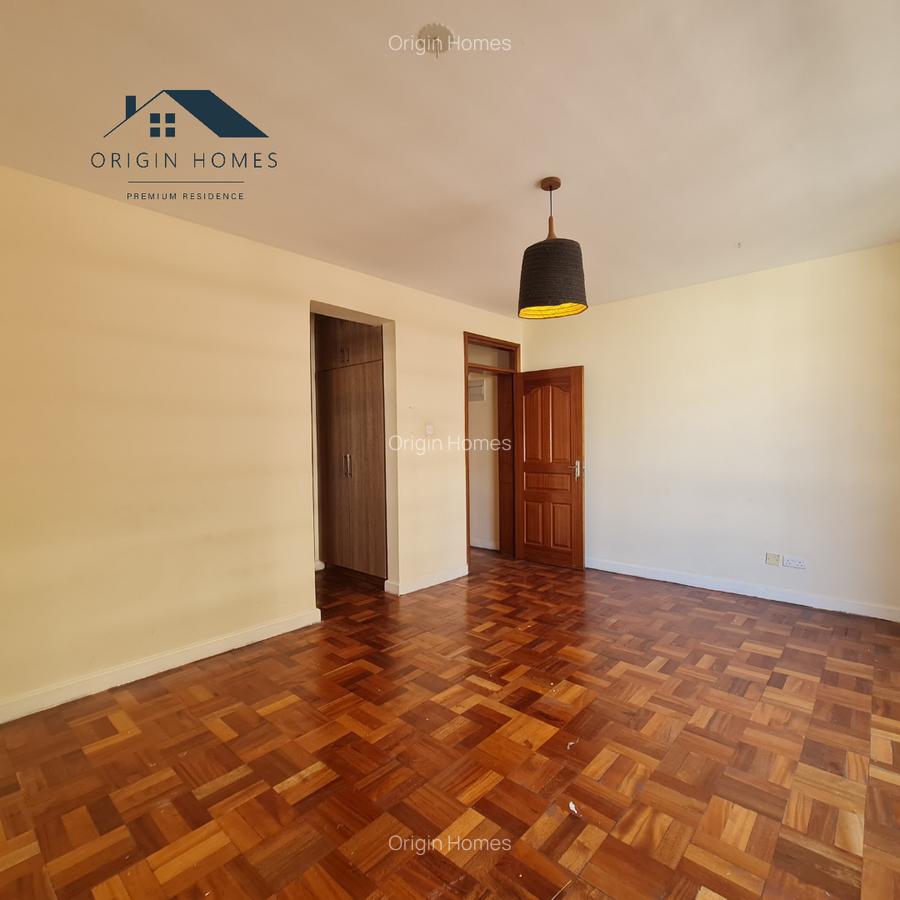 3 Bed Apartment with En Suite at Riverside Drive - 7