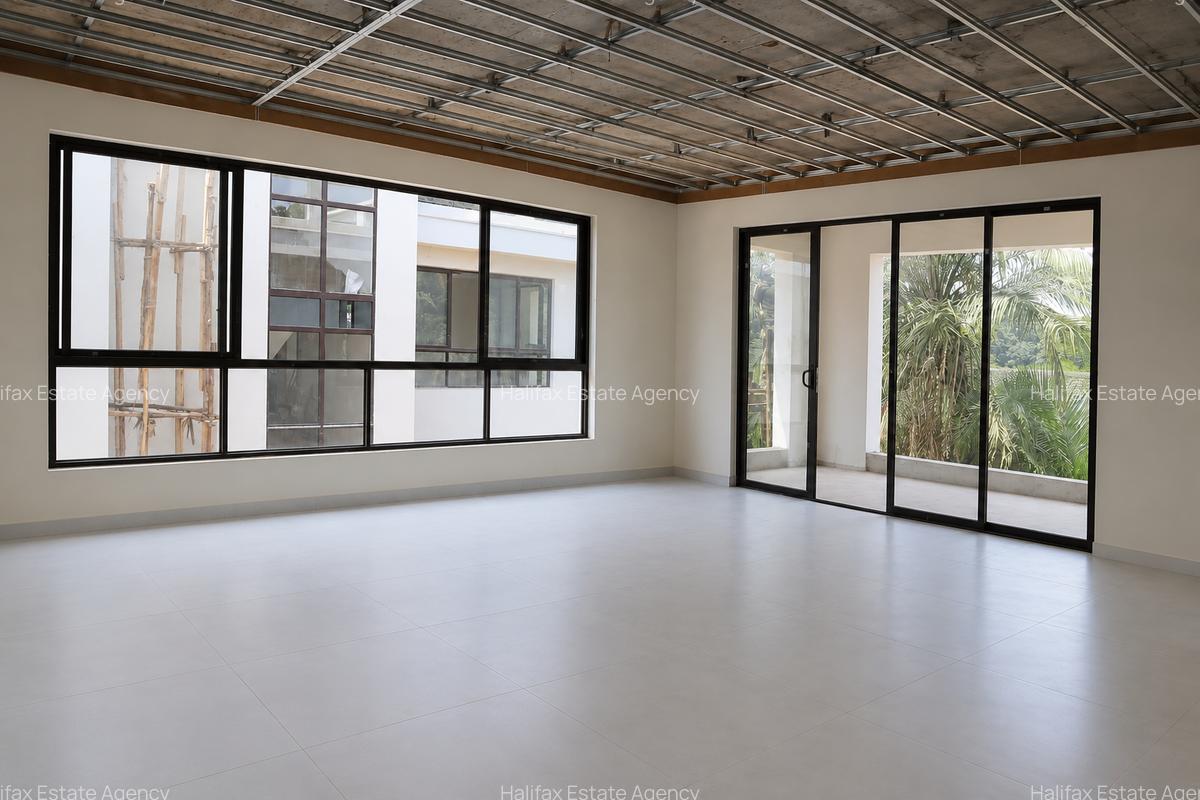 5 Bed Villa with En Suite at Kyuna Road - 6