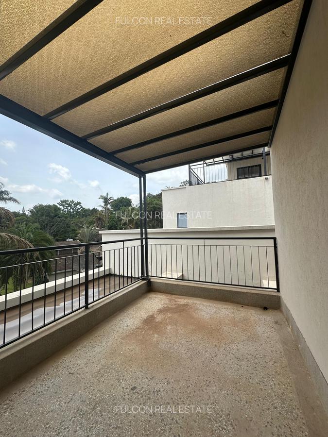5 Bed Villa with En Suite in Westlands Area - 14