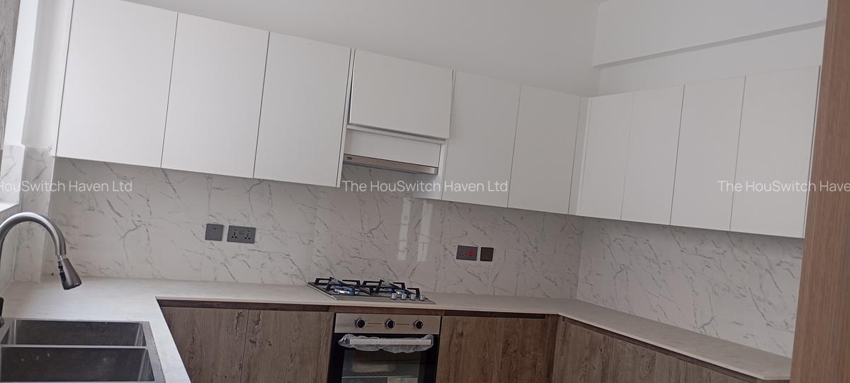 3 Bed Apartment with En Suite at Brookside Gardens - 5