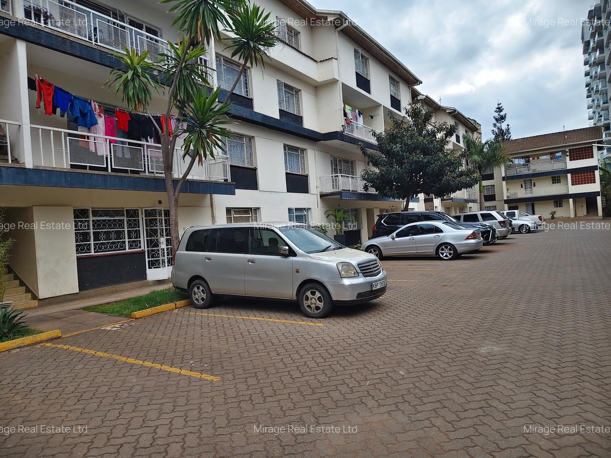 2 Bed Apartment with Parking in Hurlingham - 2