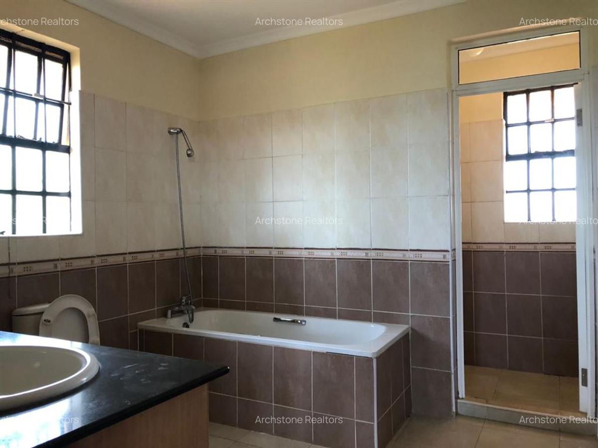4 Bed Villa in Runda - 2