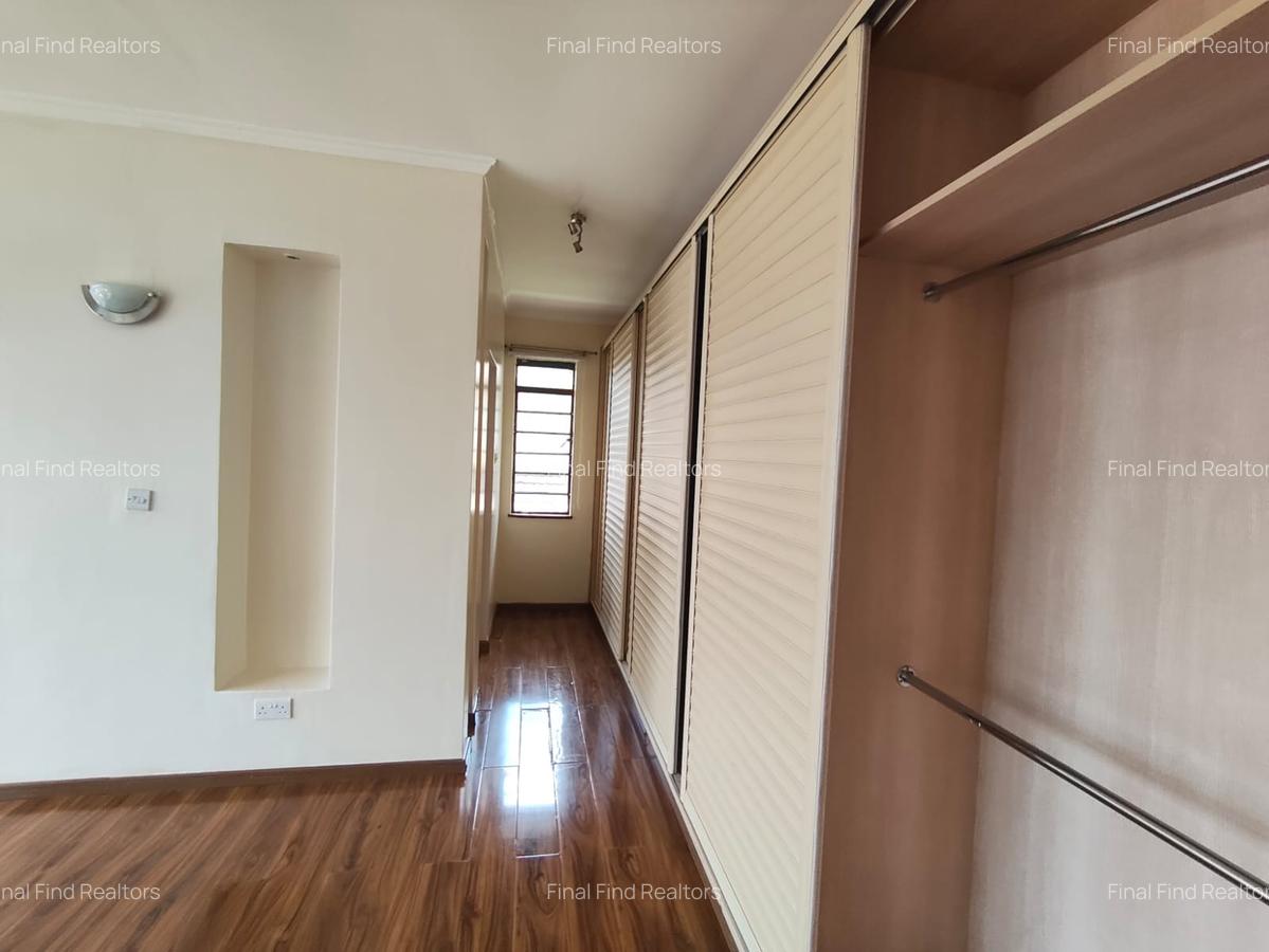 4 Bed Townhouse with En Suite in Runda - 6