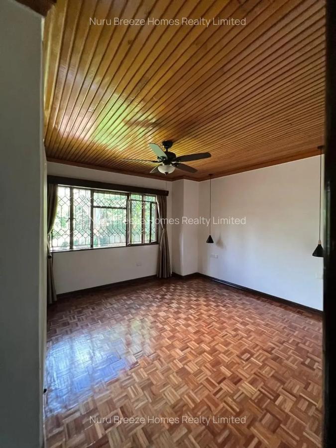 5 Bed House with En Suite in Runda - 6