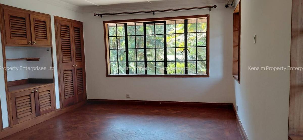 5 Bed Townhouse with En Suite in Runda - 9