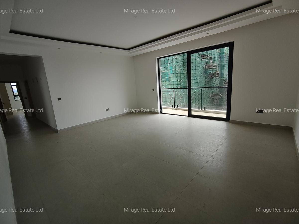 3 Bed Apartment with En Suite in Brookside - 15