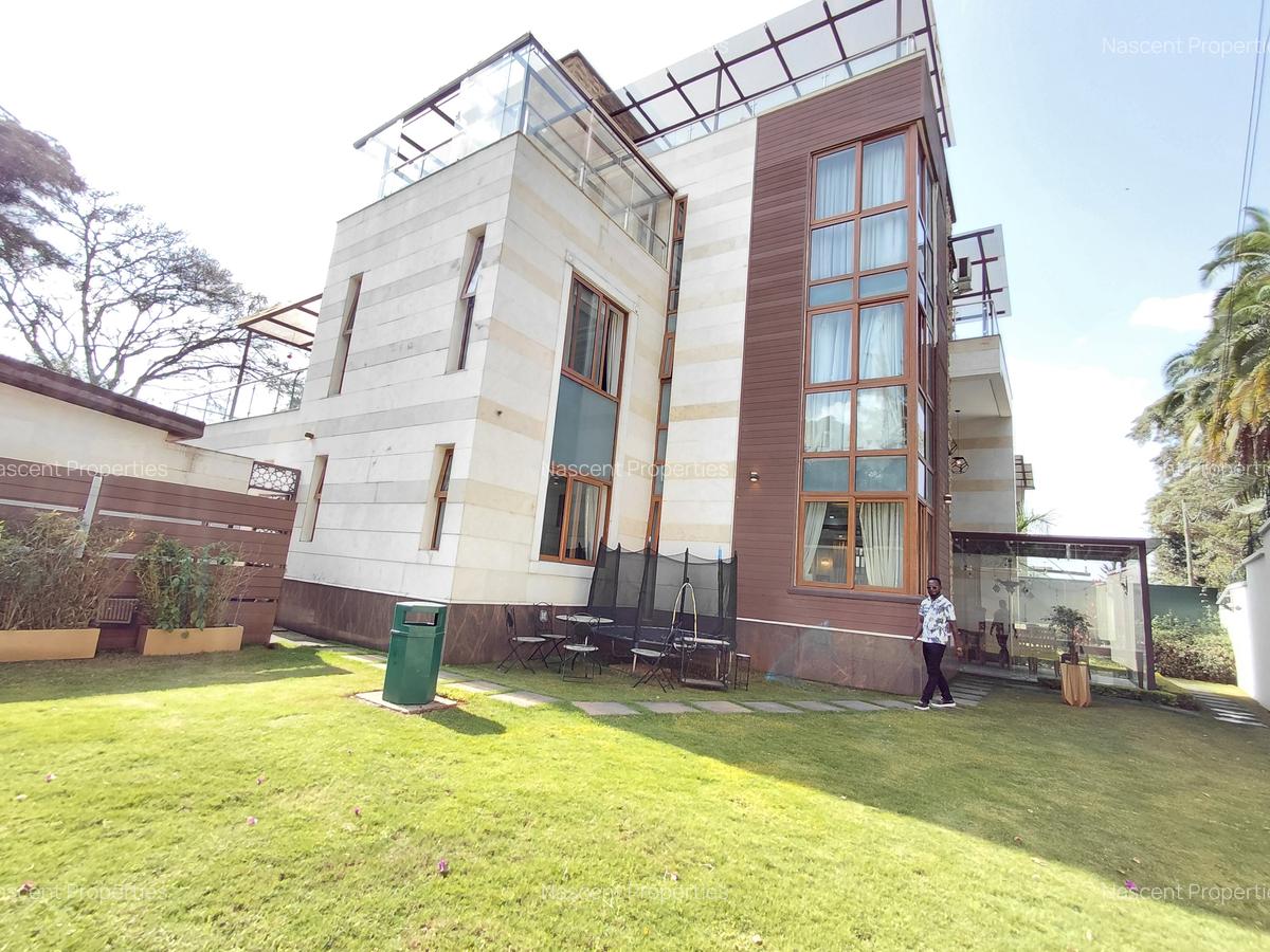 6 Bed Townhouse with En Suite in Lavington - 4