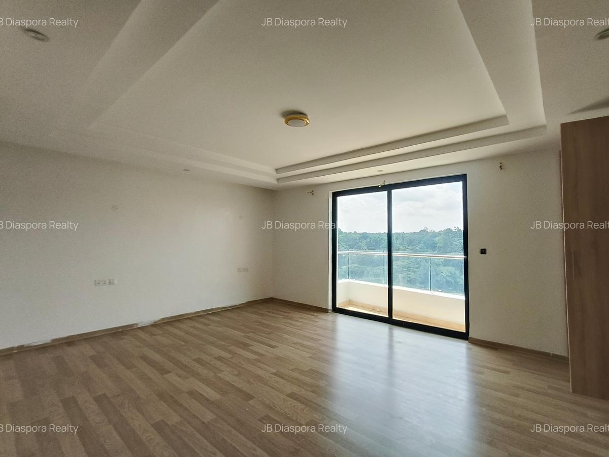 4 Bed Apartment with En Suite at 5Th Parklands Avenue - 5