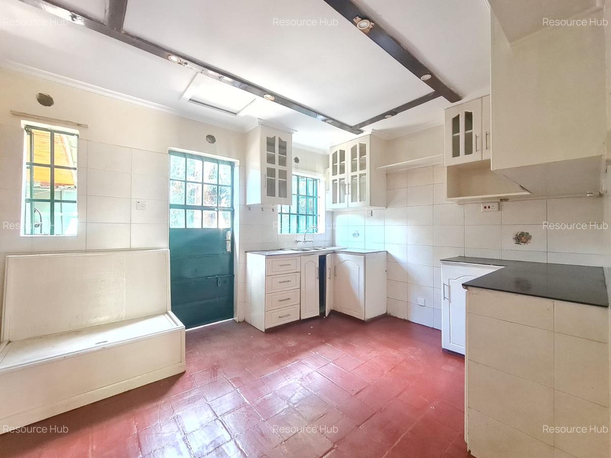 2 Bed House with Garden at Hardy Area - 9