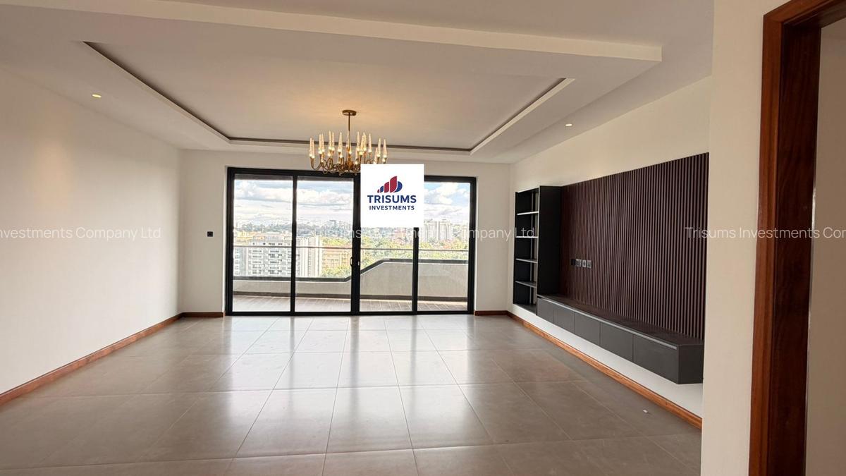 3 Bed Apartment with En Suite in Riverside - 3