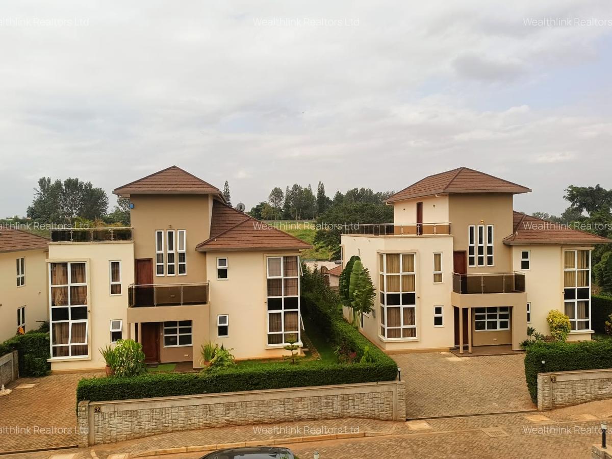 4 Bed Townhouse with En Suite at Iguta Paradise - 3