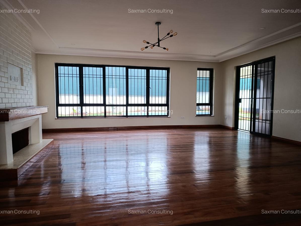 5 Bed Villa with En Suite in Loresho - 10