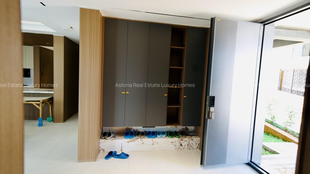 5 Bed Villa with En Suite at 2026-378 5 Bed - 5