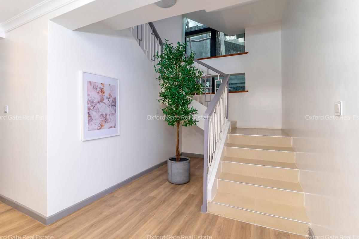 4 Bed Townhouse with En Suite at Brookview - 11