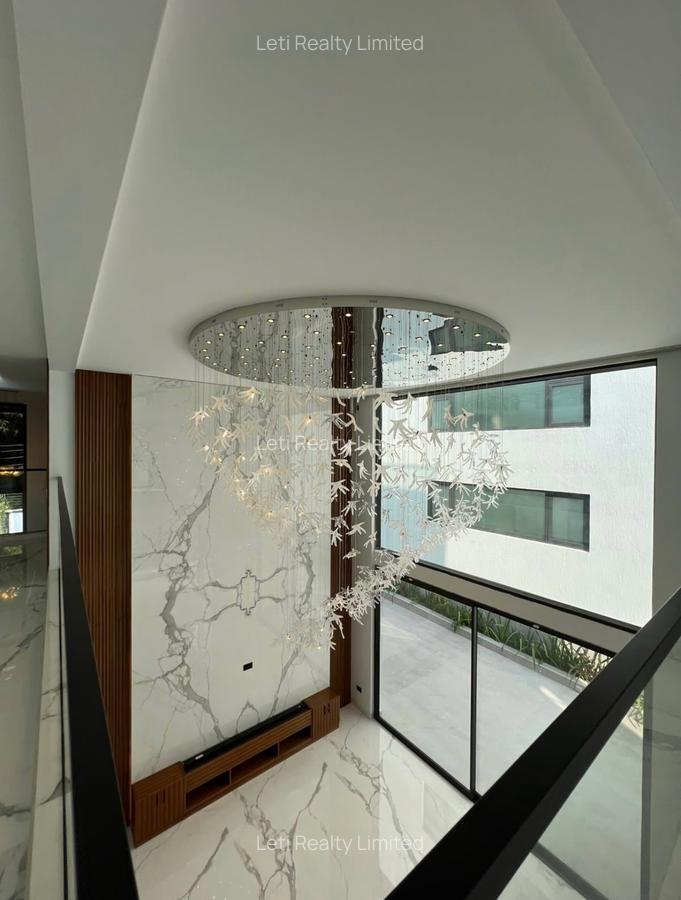 6 Bed Townhouse with En Suite in Lavington - 7