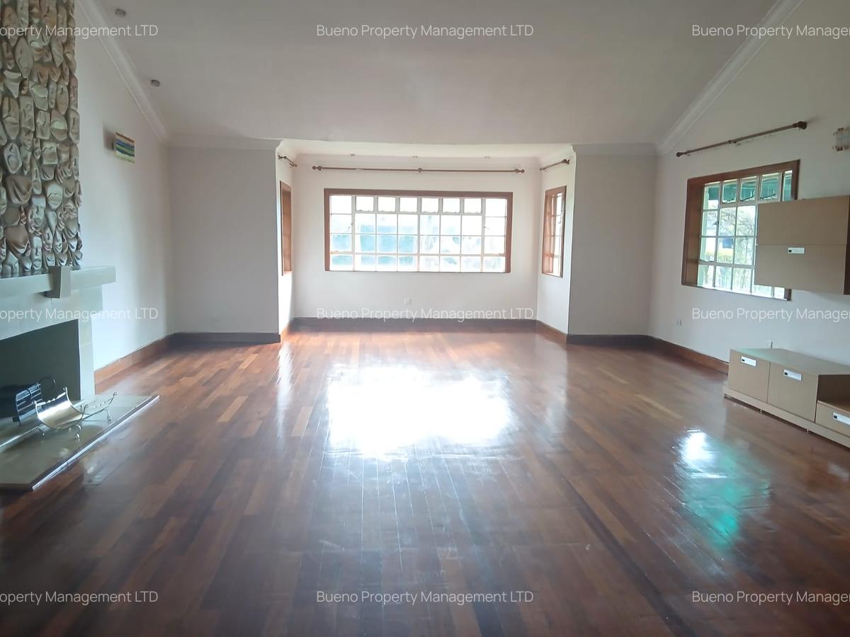 5 Bed Townhouse with Swimming Pool in Runda - 3