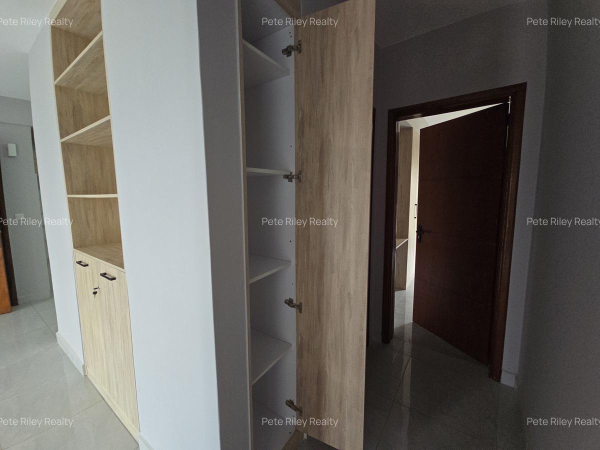 3 Bed Apartment with En Suite at School Lane - 13