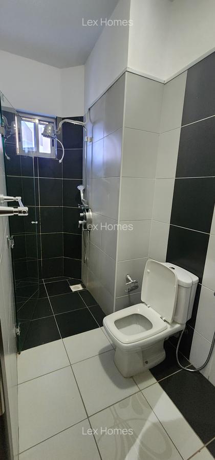 2 Bed Apartment with En Suite at Mandela Road - 8