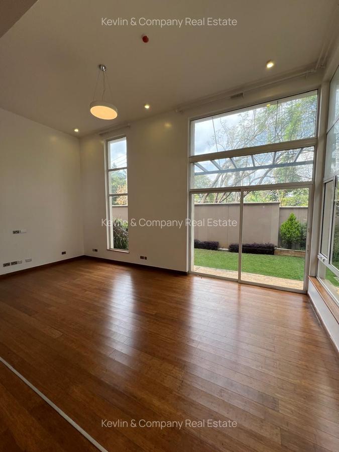 4 Bed Townhouse with En Suite in Lavington - 7