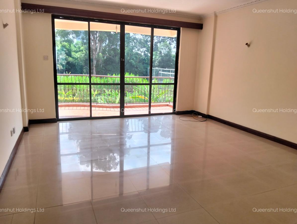 3 Bed Apartment with En Suite in State House - 6