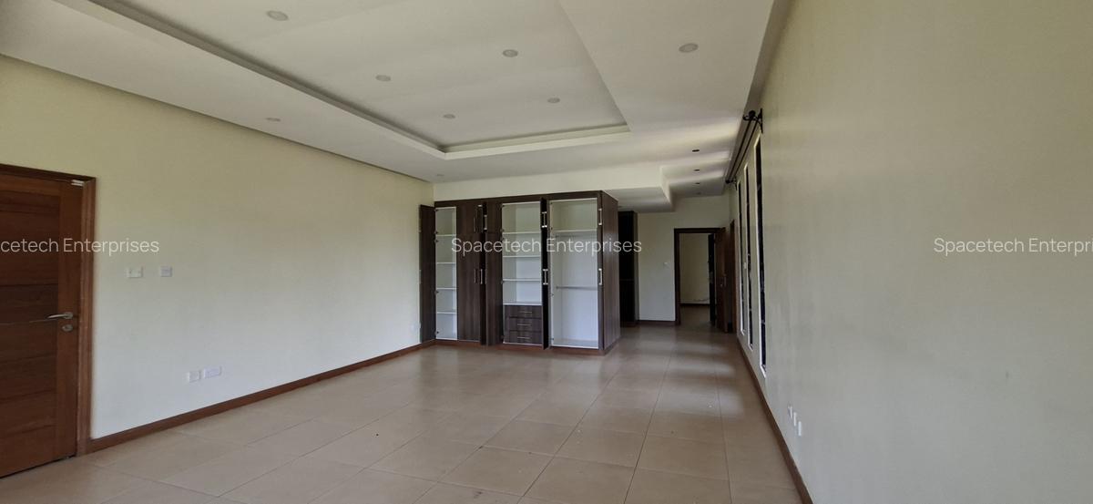 4 Bed Townhouse with En Suite in Runda - 16