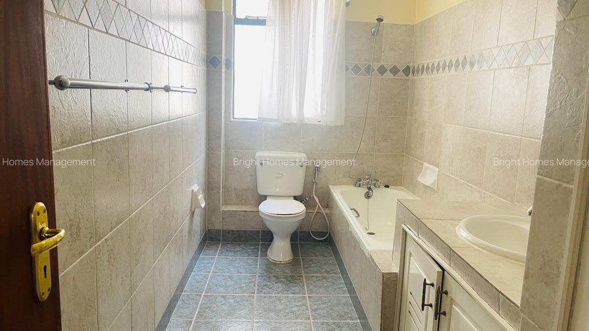 3 Bed Apartment with En Suite in Kilimani - 9