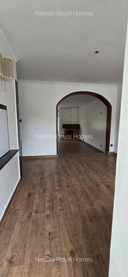 5 Bed Townhouse with En Suite at Lavington Green - 17