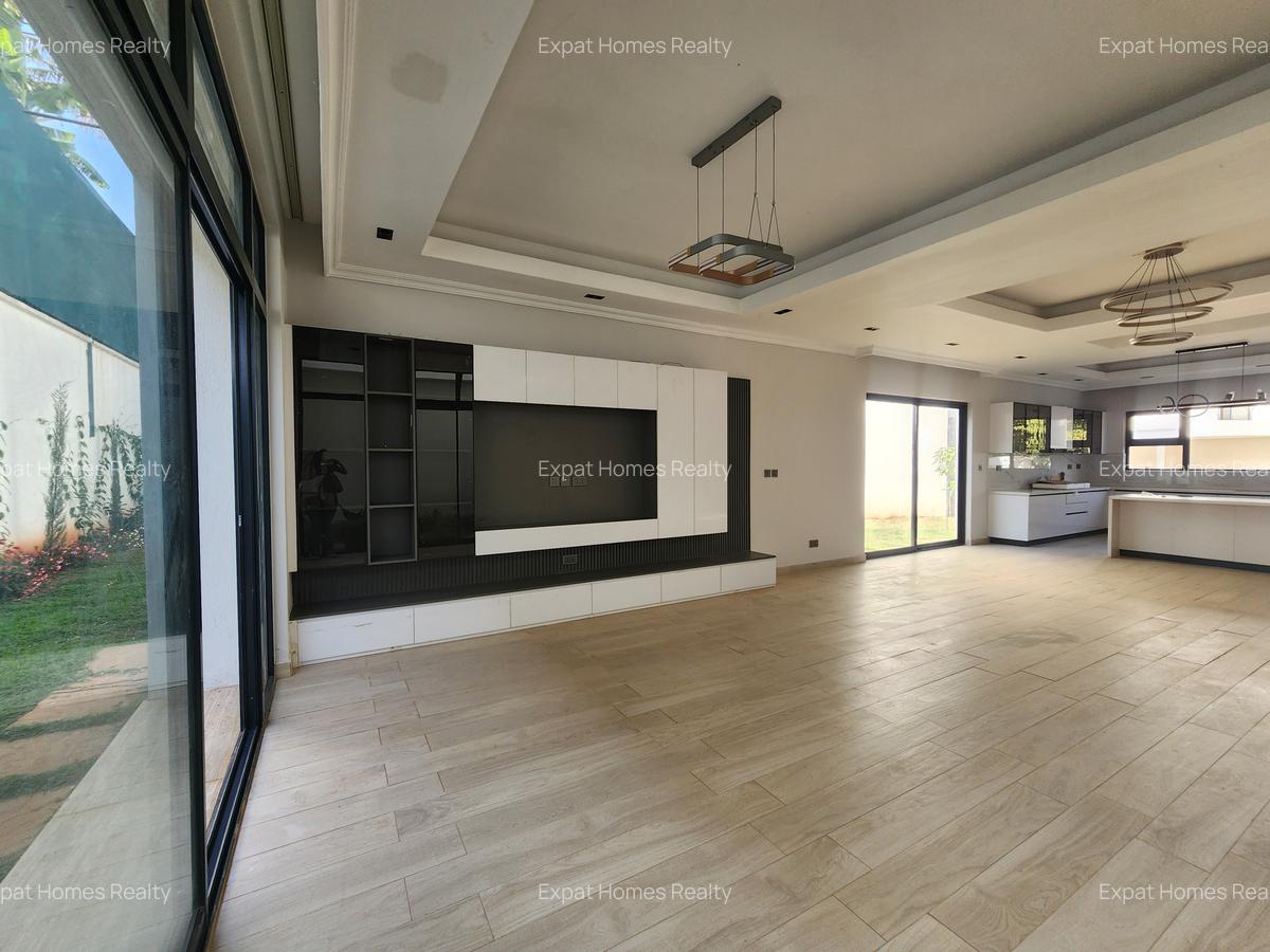 5 Bed Villa with Staff Quarters in Lavington - 3