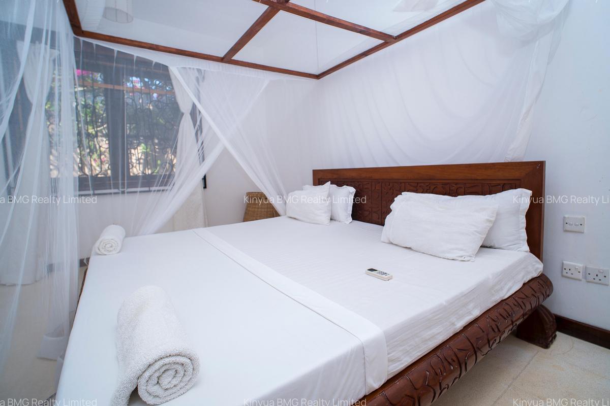 4 Bed Villa with En Suite in Malindi - 7