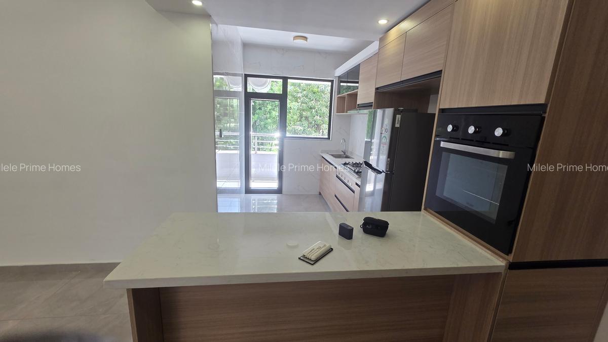 Serviced 3 Bed Apartment with En Suite at Riverside Drive - 2