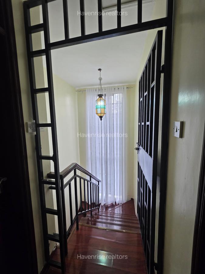 4 Bed Villa at Fourways - 7
