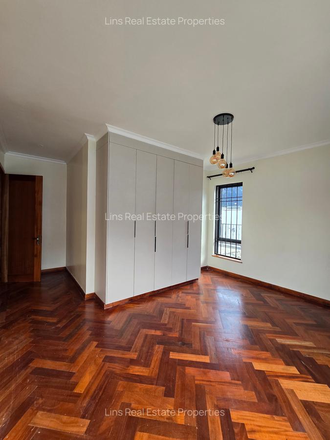 6 Bed House with En Suite in Loresho - 17
