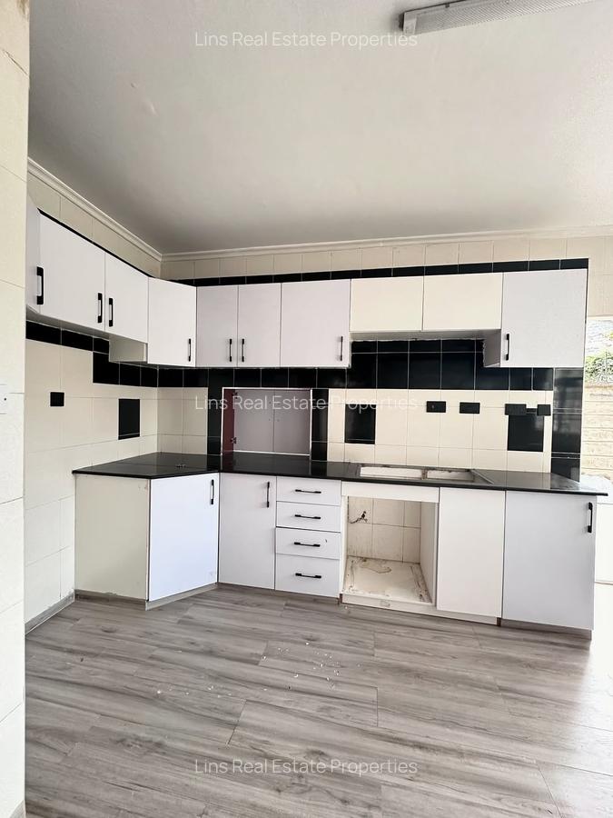5 Bed Townhouse with En Suite in Lavington - 7