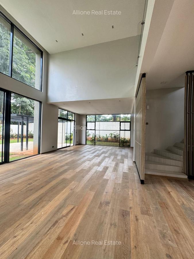 5 Bed Townhouse with Garden at Close To The Un Headquarters - 5