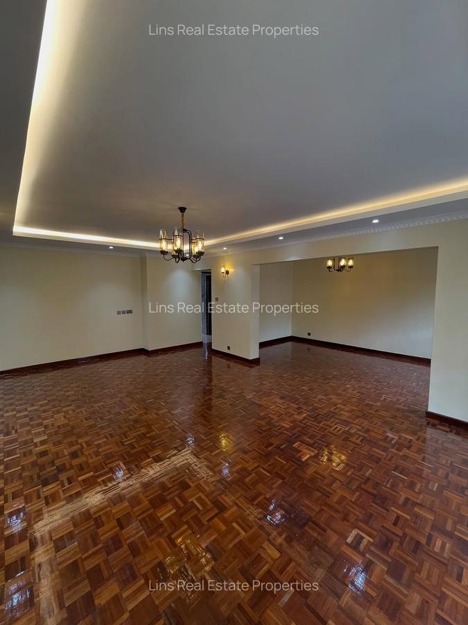 5 Bed Townhouse with En Suite in Lavington - 3